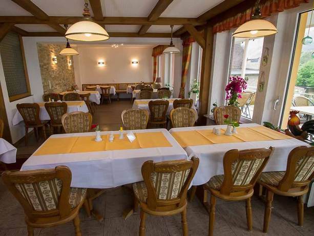 Imagen del bar/restaurante del Hotel Weinhaus Moselblick. Foto 5