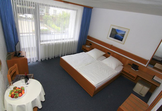Imagen de la habitación del Hotel Weinstube Klasen. Foto 9