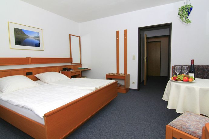 Imagen de la habitación del Hotel Weinstube Klasen. Foto 12