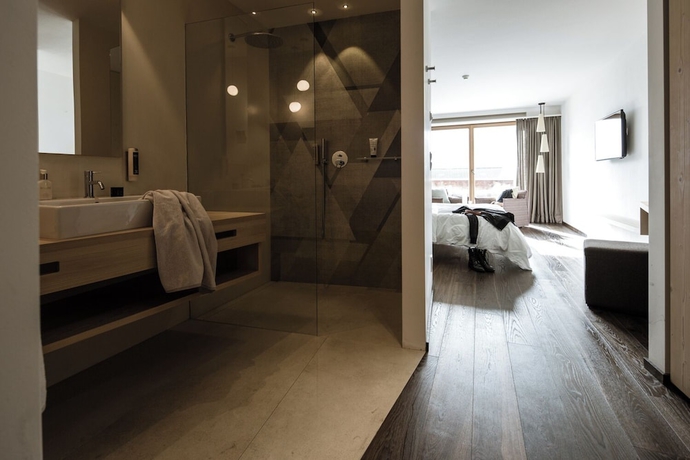 Imagen de la habitación del Hotel Weisses Kreuz, Bordighera. Foto 8
