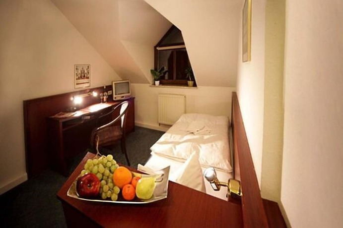 Imagen de la habitación del Hotel Wei&szlig;e Elster. Foto 11