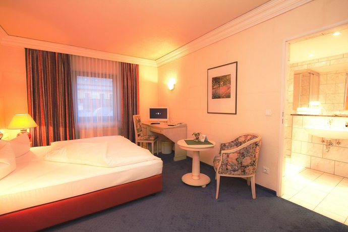 Imagen de la habitación del Hotel Wei&szlig;es Ro&szlig; Marienberg. Foto 10