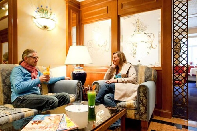 Imagen de los interiores del Hotel Wei&szlig;es Ro&szlig; Marienberg. Foto 20