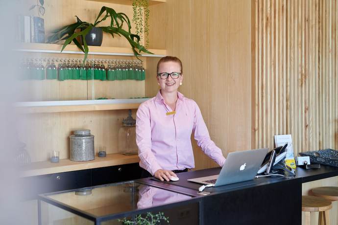 Imagen de los interiores del Hotel Whitman. Foto 19