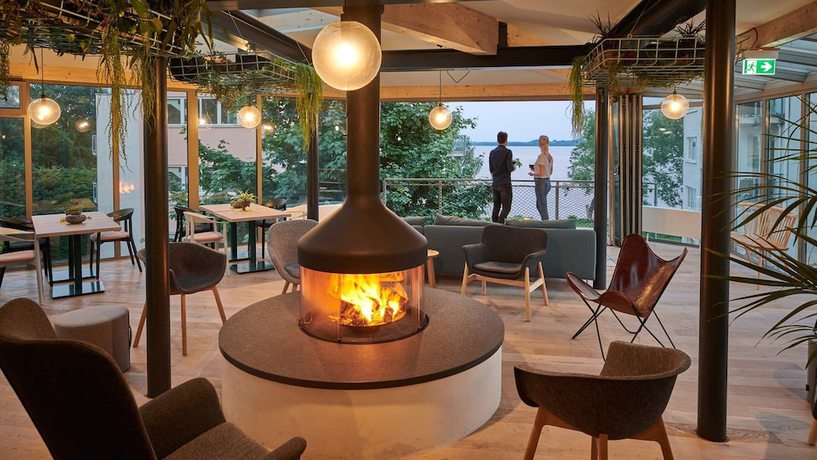 Imagen de los interiores del Hotel Whitman. Foto 20