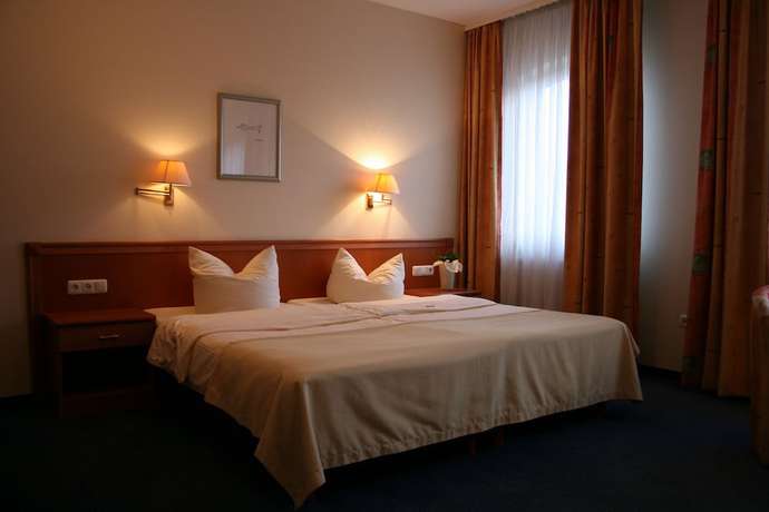 Imagen del bar/restaurante del Hotel Wilhelmsh&ouml;he. Foto 5