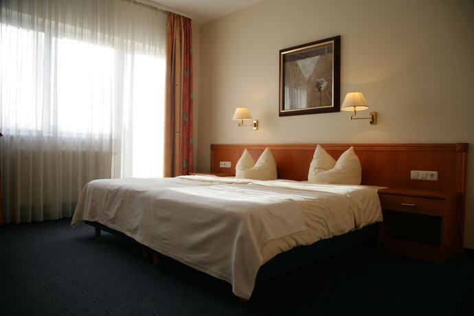 Imagen de la habitación del Hotel Wilhelmsh&ouml;he. Foto 17