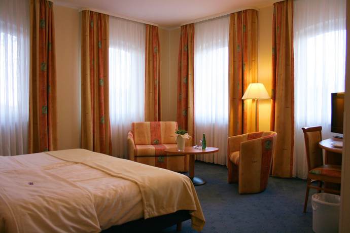 Imagen de la habitación del Hotel Wilhelmsh&ouml;he. Foto 18