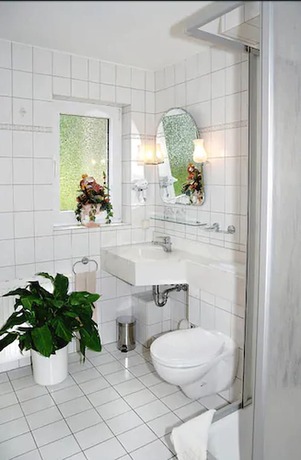 Imagen de la habitación del Hotel Willmeroth. Foto 7