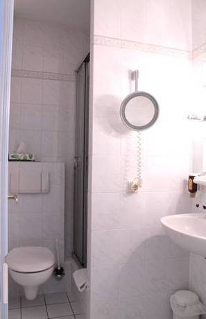Imagen de la habitación del Hotel Windsor. Foto 10