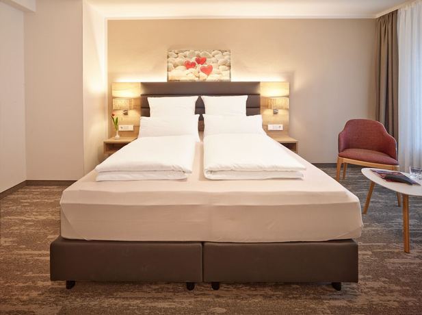 Imagen de la habitación del Hotel Wittelsbacher Hof. Foto 13