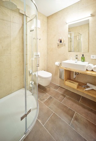 Imagen de la habitación del Hotel Wittelsbacher Hof. Foto 19