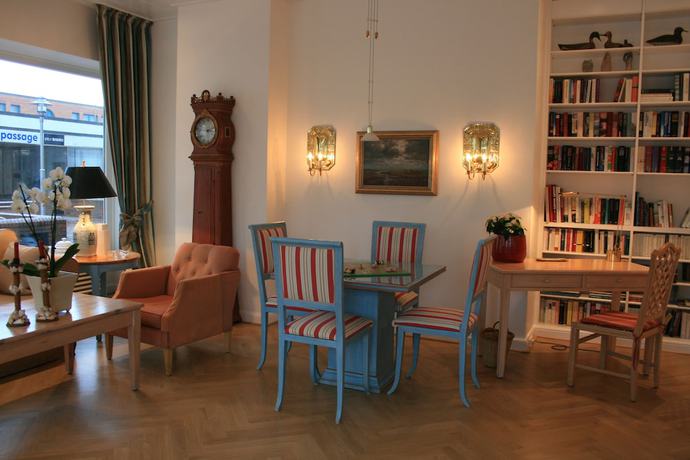 Imagen de los interiores del Hotel W&uuml;nschmann. Foto 17