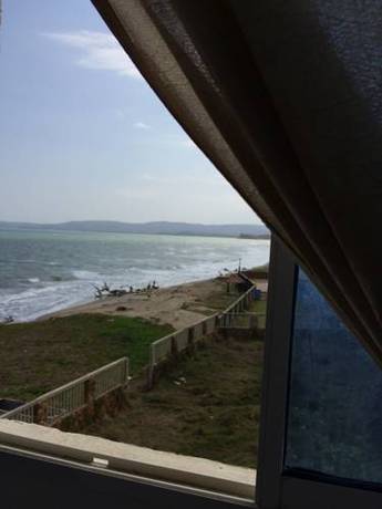 Imagen de la habitación del Hotel Y Caba&ntilde;as Juanmar. Foto 5