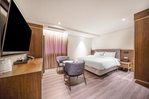 Imagen de la habitación del Hotel Yaja Mokpo Peace Square. Foto 20