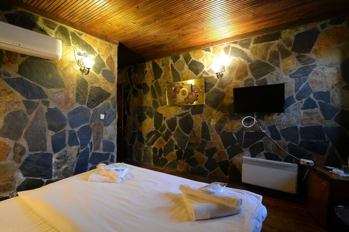Imagen de la habitación del Hotel Yorgo Seferis. Foto 20