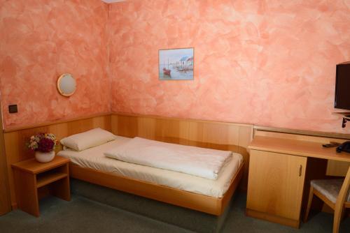 Imagen de la habitación del Hotel Zu den Drei Kronen. Foto 7