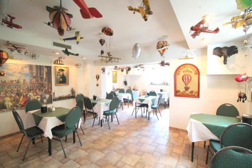 Imagen del bar/restaurante del Hotel Zu den Linden. Foto 4