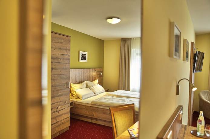 Imagen de la habitación del Hotel Zum Blauen Hecht. Foto 3