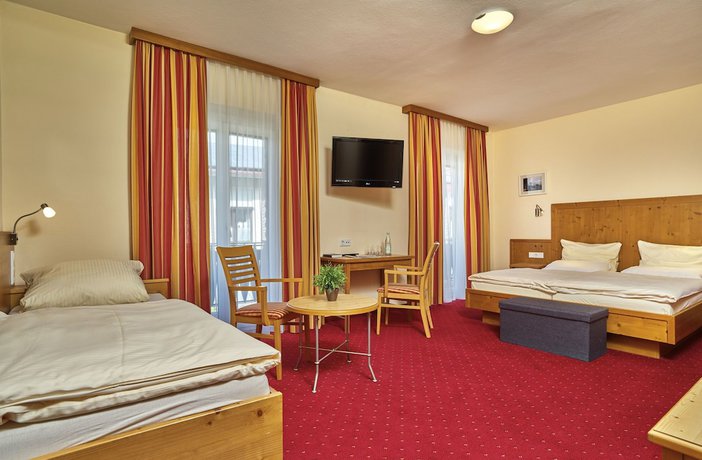 Imagen de la habitación del Hotel Zum Blauen Hecht. Foto 5