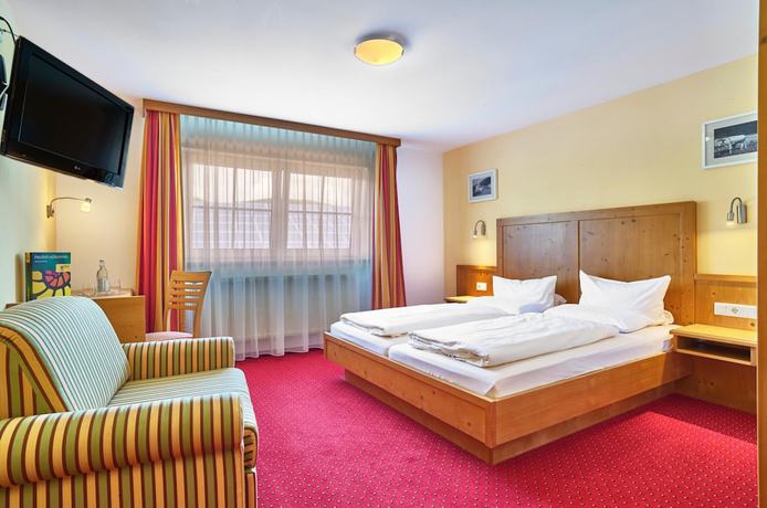 Imagen de la habitación del Hotel Zum Blauen Hecht. Foto 11