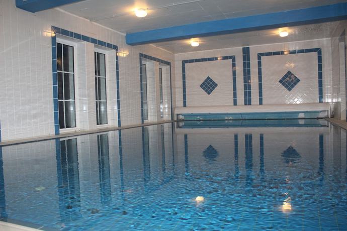 Imagen de la piscina del Hotel Zum Erbgericht. Foto 20