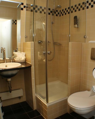 Imagen de la habitación del Hotel Zum Erbprinzen. Foto 9