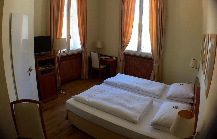 Imagen de la habitación del Hotel Zum Erbprinzen. Foto 12