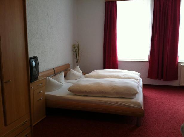 Imagen de la habitación del Hotel Zum Goldenen L&ouml;wen, Merseburg. Foto 9