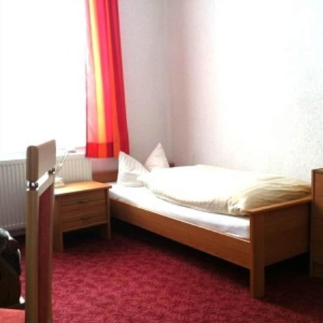 Imagen de la habitación del Hotel Zum Goldenen L&ouml;wen, Merseburg. Foto 12