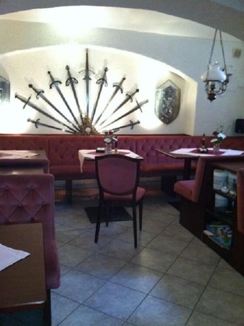 Imagen del bar/restaurante del Hotel Zum Goldenen L&ouml;wen, Merseburg. Foto 5