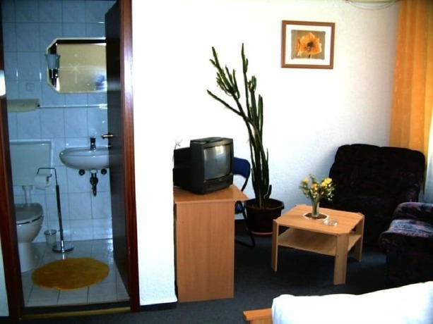 Imagen de la habitación del Hotel Zum Goldenen L&ouml;wen, Merseburg. Foto 17