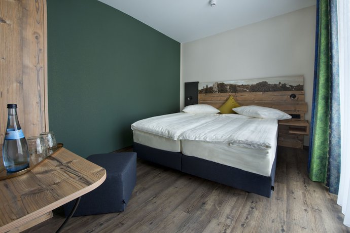 Imagen de la habitación del Hotel Zum Gr&uuml;nen Baum. Foto 8