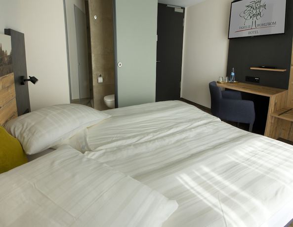 Imagen de la habitación del Hotel Zum Gr&uuml;nen Baum. Foto 9