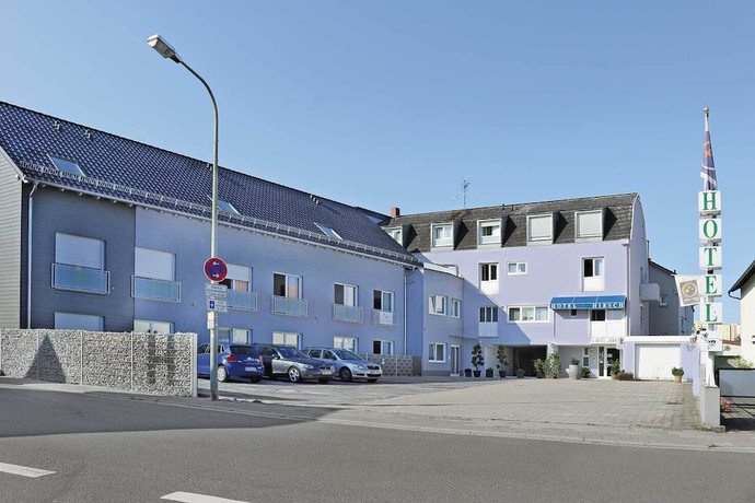 Imagen general del Hotel Zum Hirsch Wörth am Rhein. Foto 1