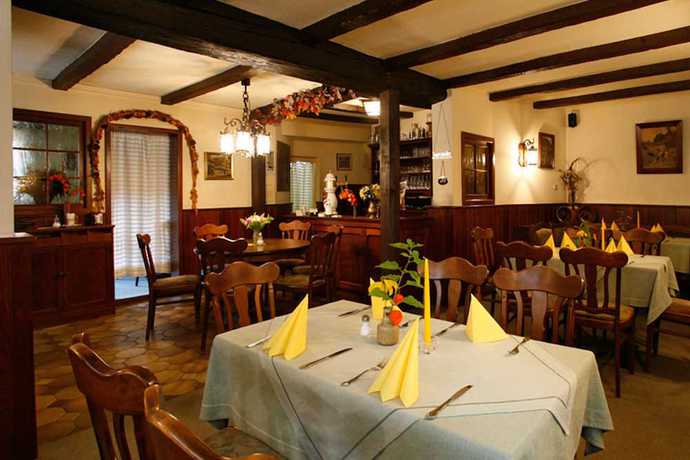Imagen del bar/restaurante del Hotel Zum Kanzler. Foto 10