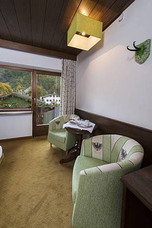 Imagen de la habitación del Hotel Zum Pinzger. Foto 9