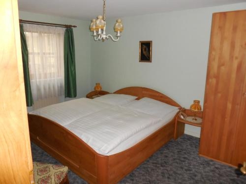 Imagen de la habitación del Hotel Zum Schwarzen Kreuz. Foto 9