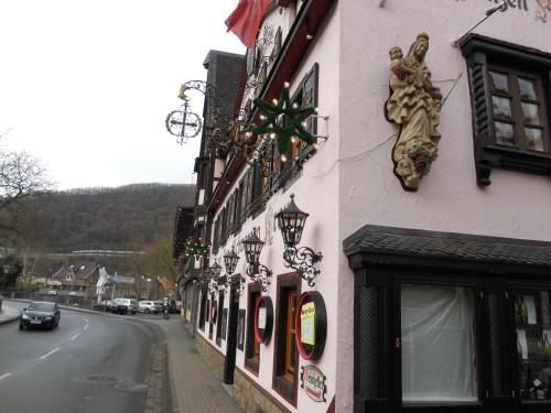 Imagen general del Hotel Zum Schwarzen Kreuz. Foto 4