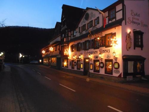 Imagen general del Hotel Zum Schwarzen Kreuz. Foto 6