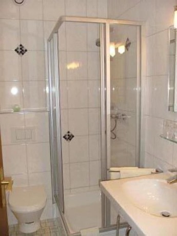 Imagen de la habitación del Hotel Zum Stern. Foto 3