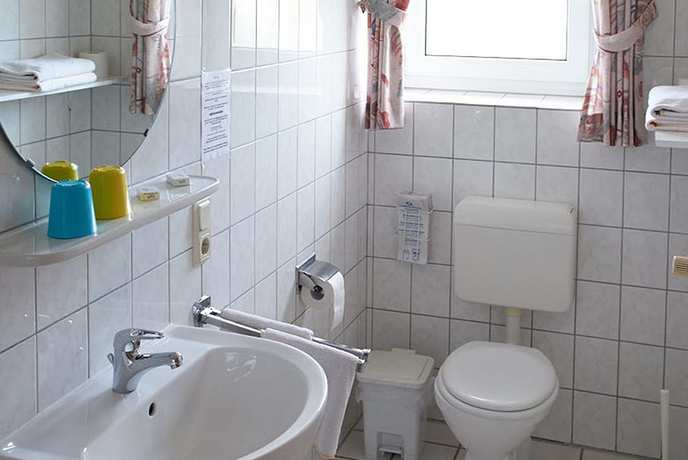 Imagen de la habitación del Hotel Zum Wikinger. Foto 3