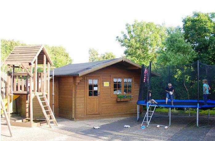 Imagen de los exteriores del Hotel Zum Wikinger. Foto 9