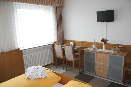 Imagen de la habitación del Hotel Zur Aue. Foto 7