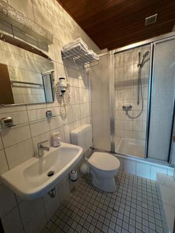 Imagen de la habitación del Hotel Zur M&uuml;hle, Iserlohn. Foto 10
