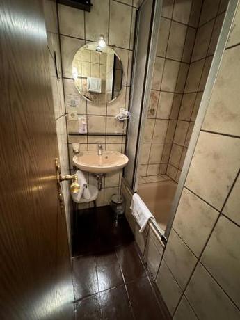 Imagen de la habitación del Hotel Zur M&uuml;hle, Iserlohn. Foto 14