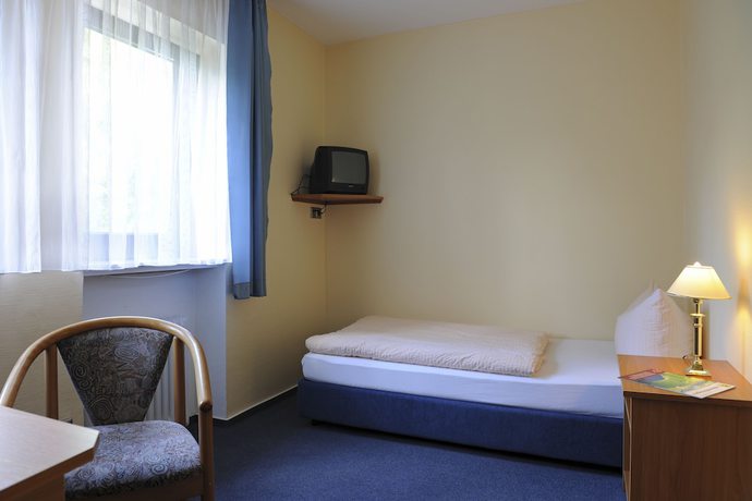 Imagen de la habitación del Hotel Zur Post, Deudesfeld. Foto 13