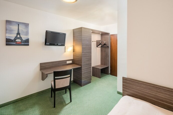 Imagen general del Hotel Zur Post, Hemmingen. Foto 1