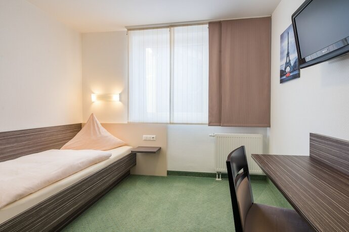 Imagen general del Hotel Zur Post, Hemmingen. Foto 6