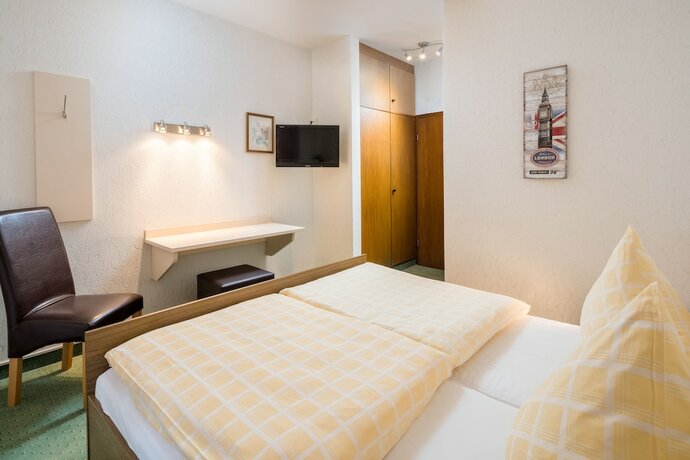 Imagen de la habitación del Hotel Zur Post, Hemmingen. Foto 11